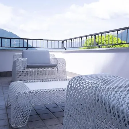 빌라 Lakefront Luxury Villa, Jacuzzi, Garage E Terrace