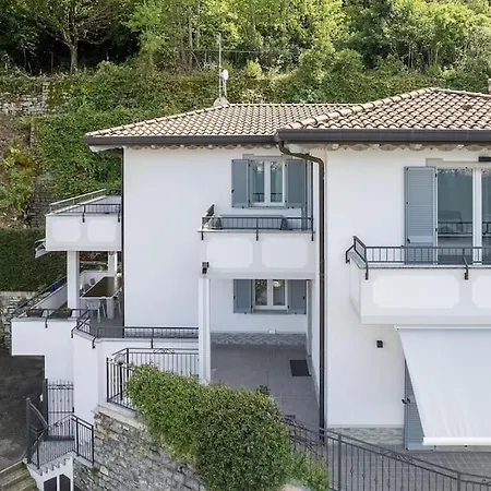 빌라 Lakefront Luxury Villa, Jacuzzi, Garage E Terrace *