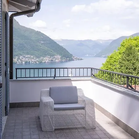 Lakefront Luxury Villa, Jacuzzi, Garage E Terrace Riva (Sondrio)