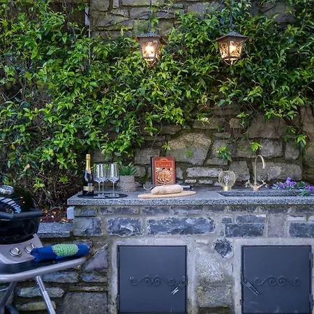 Lakefront Luxury Villa, Jacuzzi, Garage E Terrace *