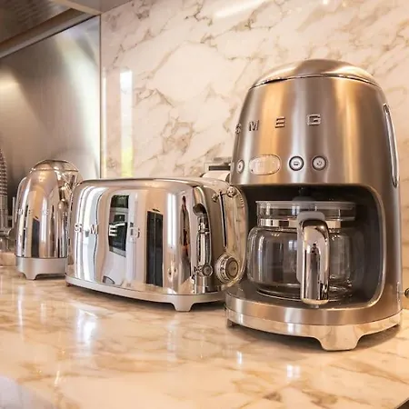 Villa Lakefront Luxury Villa, Jacuzzi, Garage E Terrace *